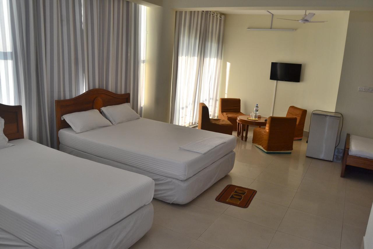 Hotel Marine Plaza Koks Badźar Zewnętrze zdjęcie