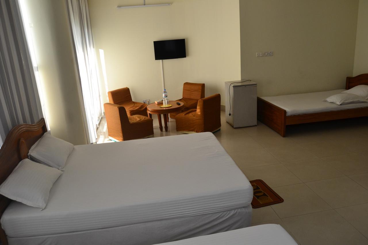 Hotel Marine Plaza Koks Badźar Zewnętrze zdjęcie