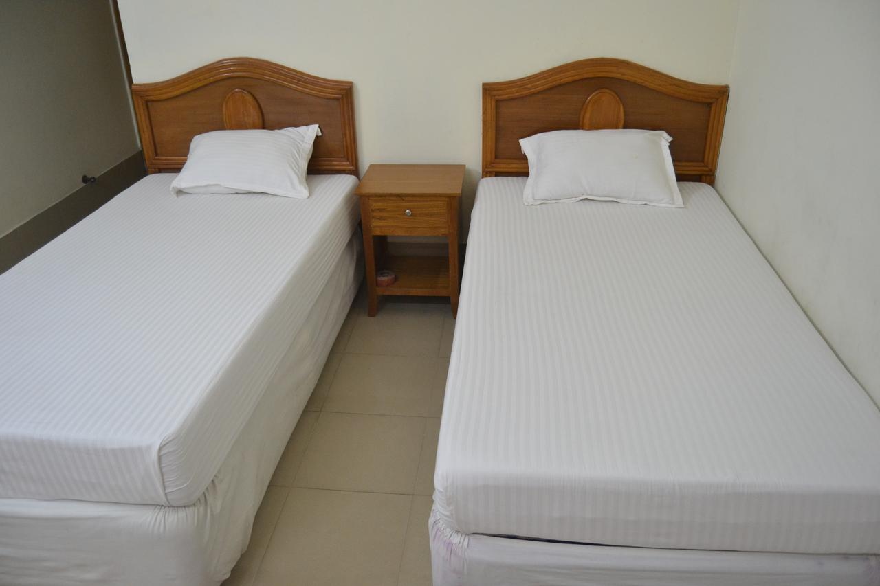 Hotel Marine Plaza Koks Badźar Zewnętrze zdjęcie